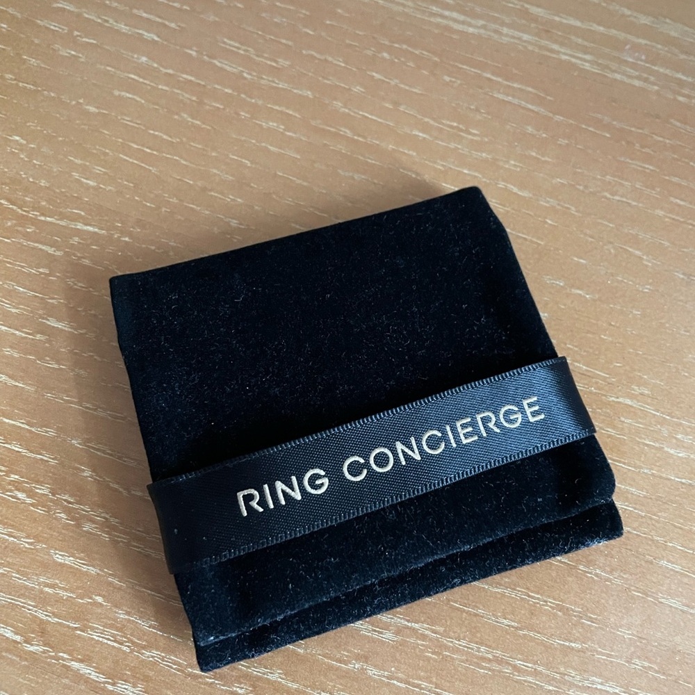 Ring Concierge Graduated Diamond Bezel Soft Chain Bracelet- Gold - Picture 7 of 9